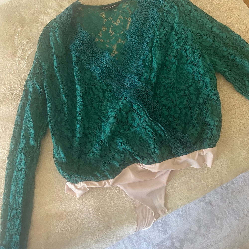 Beautiful emrald green lace bodysuit.